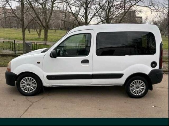 Белый Рено Кенгу, объемом двигателя 1.9 л и пробегом 185 тыс. км за 2150 $, фото 9 на Automoto.ua