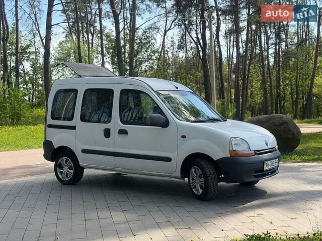 Белый Рено Кенгу, объемом двигателя 1.87 л и пробегом 376 тыс. км за 2600 $, фото 4 на Automoto.ua