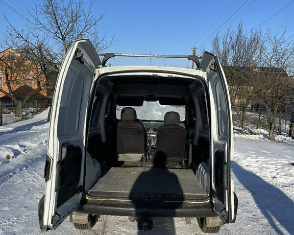 Белый Рено Кенгу, объемом двигателя 1.87 л и пробегом 520 тыс. км за 2300 $, фото 8 на Automoto.ua