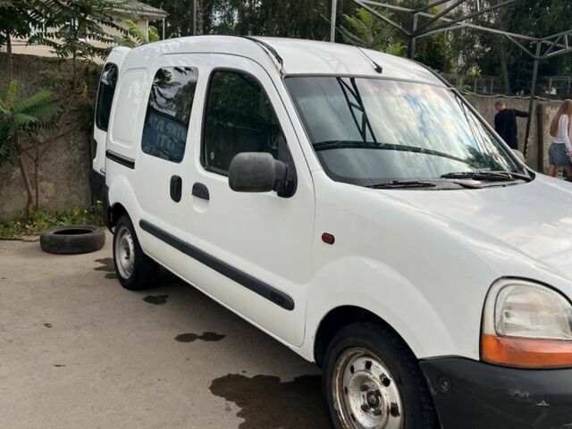 Белый Рено Кенгу, объемом двигателя 1.9 л и пробегом 306 тыс. км за 2000 $, фото 1 на Automoto.ua