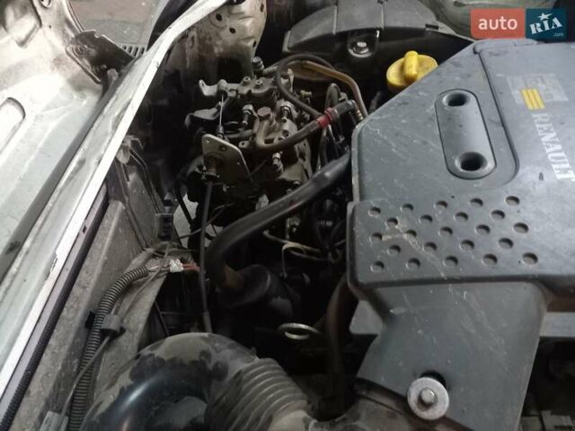 Белый Рено Кенгу, объемом двигателя 1.9 л и пробегом 278 тыс. км за 2050 $, фото 13 на Automoto.ua