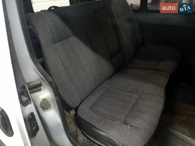 Белый Рено Кенгу, объемом двигателя 1.9 л и пробегом 278 тыс. км за 2050 $, фото 8 на Automoto.ua