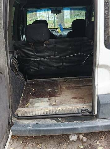 Білий Рено Кєнгу, об'ємом двигуна 1.9 л та пробігом 290 тис. км за 2500 $, фото 8 на Automoto.ua