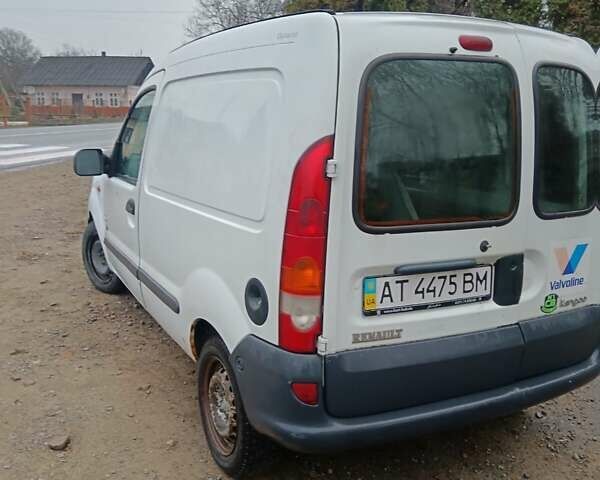 Белый Рено Кенгу, объемом двигателя 1.9 л и пробегом 400 тыс. км за 2100 $, фото 3 на Automoto.ua