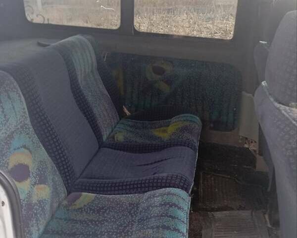 Белый Рено Кенгу, объемом двигателя 1.87 л и пробегом 325 тыс. км за 2800 $, фото 5 на Automoto.ua