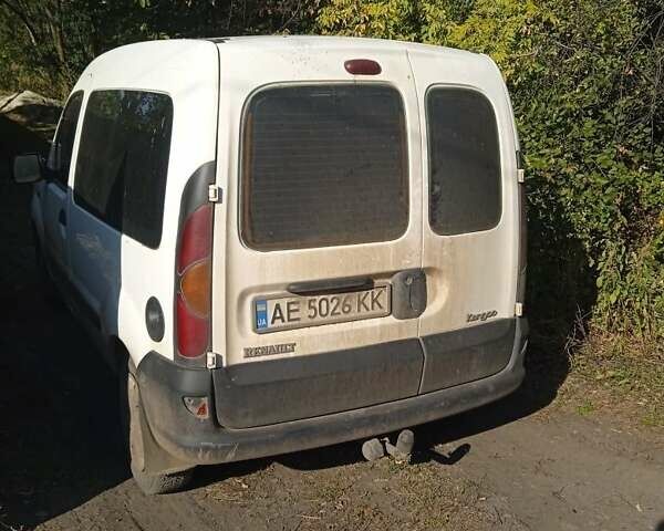 Белый Рено Кенгу, объемом двигателя 1.9 л и пробегом 290 тыс. км за 3500 $, фото 1 на Automoto.ua