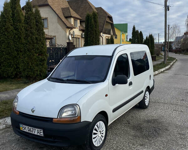 Белый Рено Кенгу, объемом двигателя 1.9 л и пробегом 300 тыс. км за 2800 $, фото 5 на Automoto.ua