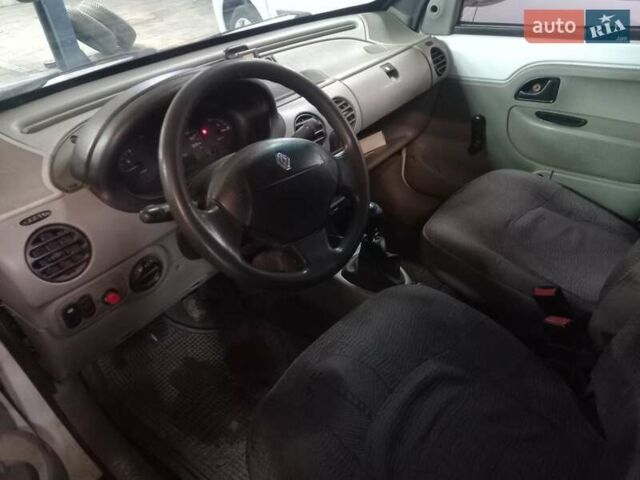 Белый Рено Кенгу, объемом двигателя 1.9 л и пробегом 278 тыс. км за 2050 $, фото 10 на Automoto.ua