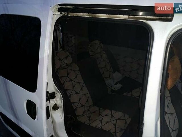 Белый Рено Кенгу, объемом двигателя 1.9 л и пробегом 272 тыс. км за 3400 $, фото 4 на Automoto.ua