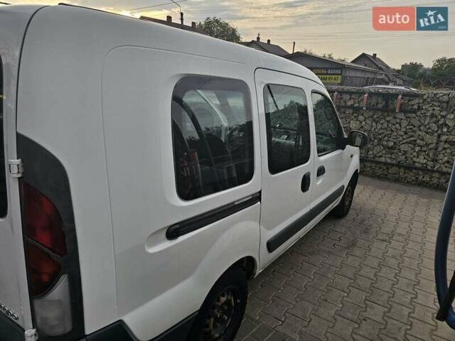 Белый Рено Кенгу, объемом двигателя 1.4 л и пробегом 294 тыс. км за 3900 $, фото 12 на Automoto.ua