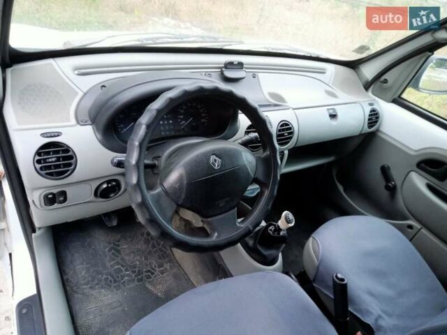 Белый Рено Кенгу, объемом двигателя 1.46 л и пробегом 480 тыс. км за 3850 $, фото 14 на Automoto.ua