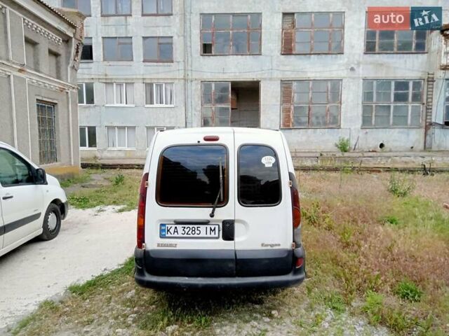 Белый Рено Кенгу, объемом двигателя 1.46 л и пробегом 480 тыс. км за 3850 $, фото 2 на Automoto.ua