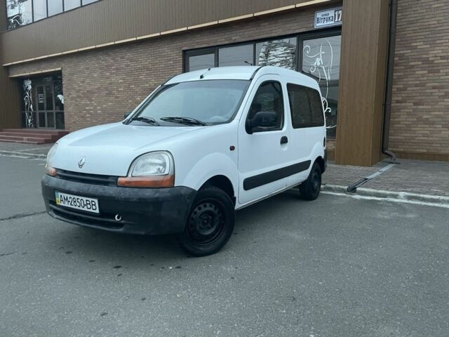 Белый Рено Кенгу, объемом двигателя 1.1 л и пробегом 170 тыс. км за 3300 $, фото 1 на Automoto.ua