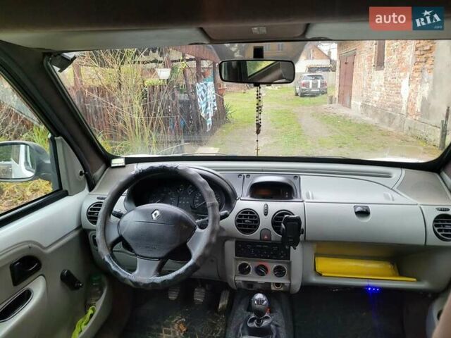 Белый Рено Кенгу, объемом двигателя 1.87 л и пробегом 488 тыс. км за 3000 $, фото 5 на Automoto.ua