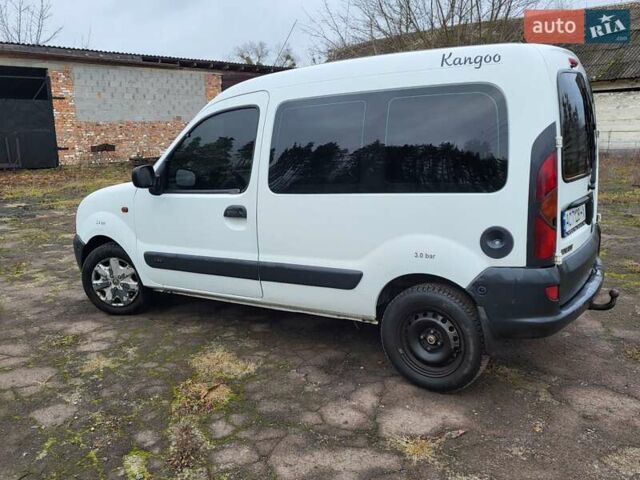 Белый Рено Кенгу, объемом двигателя 1.87 л и пробегом 215 тыс. км за 2950 $, фото 4 на Automoto.ua