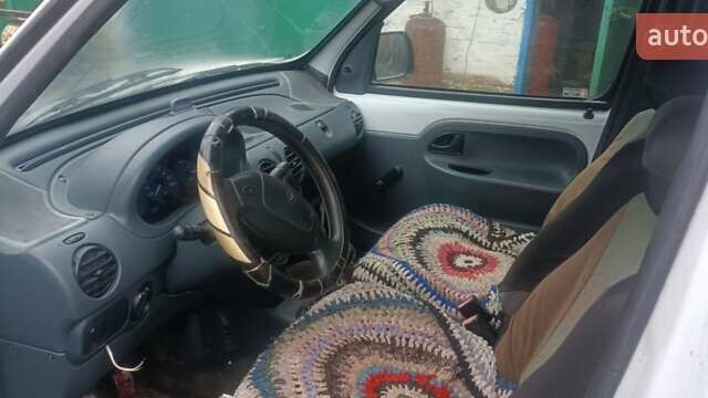Белый Рено Кенгу, объемом двигателя 1.9 л и пробегом 288 тыс. км за 2000 $, фото 7 на Automoto.ua