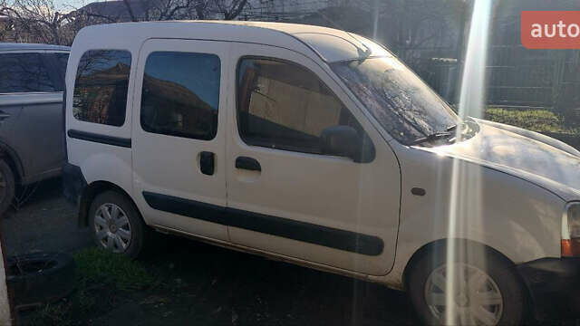 Белый Рено Кенгу, объемом двигателя 1.5 л и пробегом 270 тыс. км за 3500 $, фото 2 на Automoto.ua