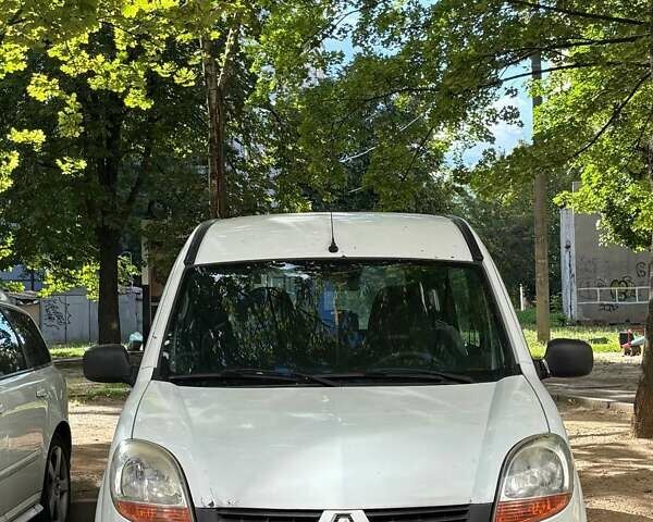 Белый Рено Кенгу, объемом двигателя 1.46 л и пробегом 90 тыс. км за 3500 $, фото 9 на Automoto.ua