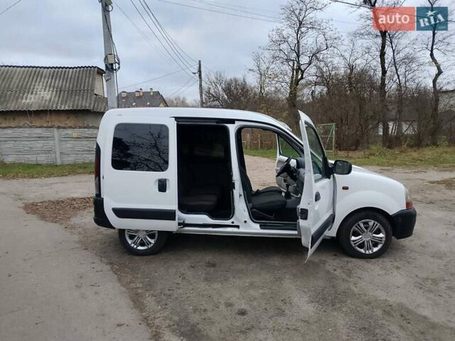 Белый Рено Кенгу, объемом двигателя 1.9 л и пробегом 287 тыс. км за 3300 $, фото 18 на Automoto.ua