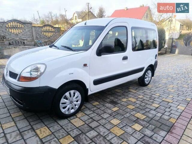 Белый Рено Кенгу, объемом двигателя 1.9 л и пробегом 329 тыс. км за 3800 $, фото 6 на Automoto.ua