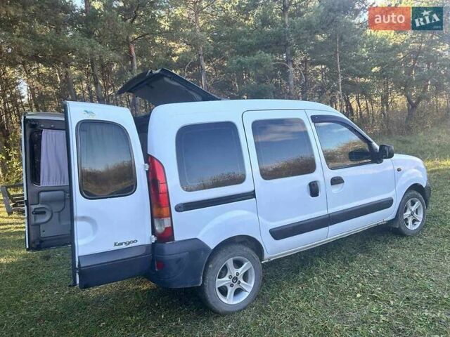 Рено Кєнгу 2003 у Чернівцях на Automoto.ua Білий Рено Кєнгу, об'ємом двигуна 1.5 л та пробігом 316 тис. км за 3400 $, фото 30 на Automoto.ua