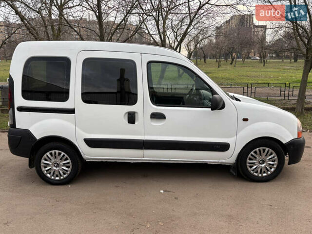 Белый Рено Кенгу, объемом двигателя 1.87 л и пробегом 330 тыс. км за 2700 $, фото 5 на Automoto.ua