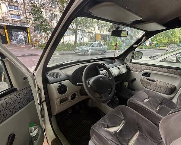 Белый Рено Кенгу, объемом двигателя 1.46 л и пробегом 90 тыс. км за 3500 $, фото 13 на Automoto.ua