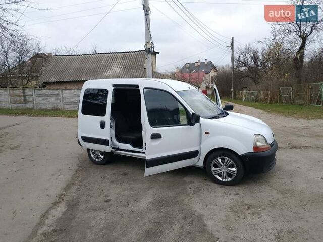 Белый Рено Кенгу, объемом двигателя 1.9 л и пробегом 287 тыс. км за 3300 $, фото 12 на Automoto.ua