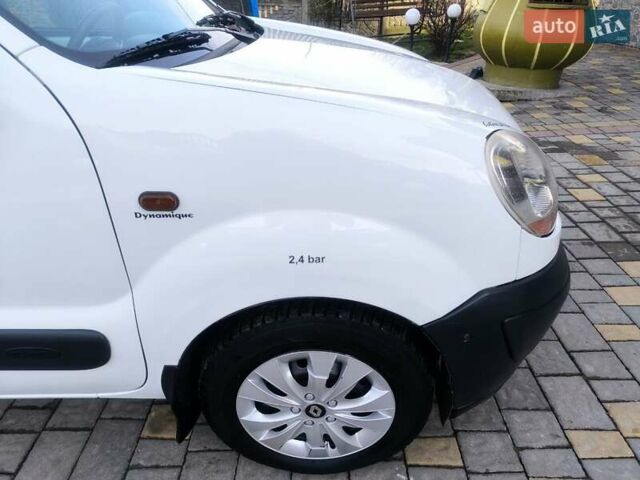Белый Рено Кенгу, объемом двигателя 1.9 л и пробегом 329 тыс. км за 3800 $, фото 13 на Automoto.ua