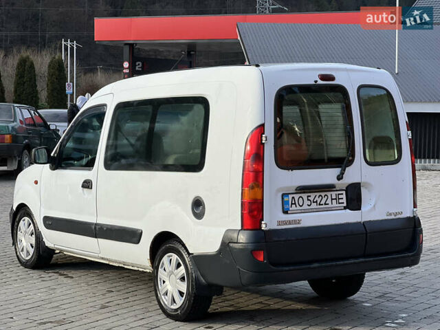 Белый Рено Кенгу, объемом двигателя 1.46 л и пробегом 300 тыс. км за 2750 $, фото 7 на Automoto.ua