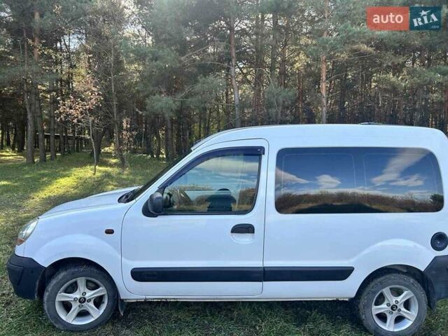 Рено Кєнгу 2003 у Чернівцях на Automoto.ua Білий Рено Кєнгу, об'ємом двигуна 1.5 л та пробігом 316 тис. км за 3400 $, фото 5 на Automoto.ua