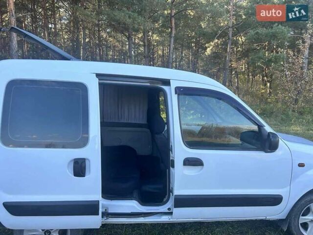Рено Кєнгу 2003 у Чернівцях на Automoto.ua Білий Рено Кєнгу, об'ємом двигуна 1.5 л та пробігом 316 тис. км за 3400 $, фото 31 на Automoto.ua