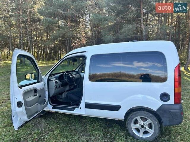 Рено Кєнгу 2003 у Чернівцях на Automoto.ua Білий Рено Кєнгу, об'ємом двигуна 1.5 л та пробігом 316 тис. км за 3400 $, фото 10 на Automoto.ua