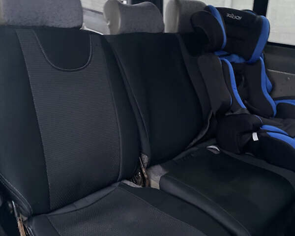 Белый Рено Кенгу, объемом двигателя 1.5 л и пробегом 329 тыс. км за 3700 $, фото 15 на Automoto.ua