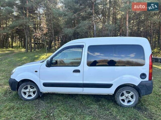 Рено Кєнгу 2003 у Чернівцях на Automoto.ua Білий Рено Кєнгу, об'ємом двигуна 1.5 л та пробігом 316 тис. км за 3400 $, фото 23 на Automoto.ua