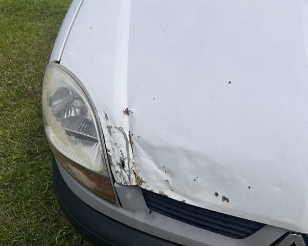 Белый Рено Кенгу, объемом двигателя 1.46 л и пробегом 395 тыс. км за 2500 $, фото 7 на Automoto.ua