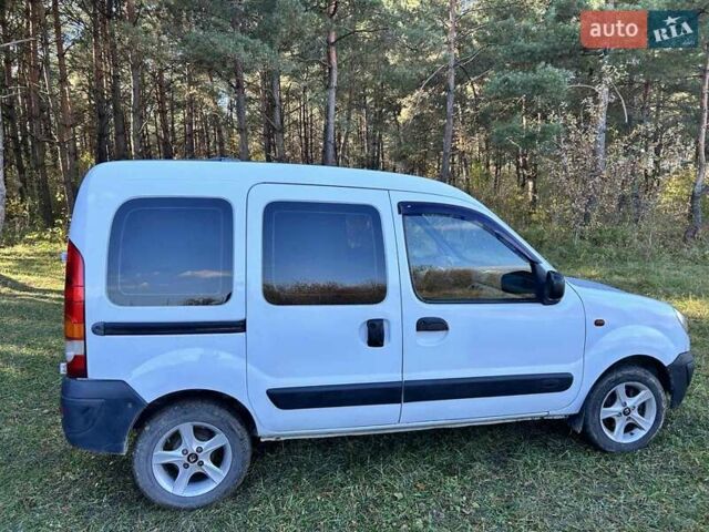 Рено Кєнгу 2003 у Чернівцях на Automoto.ua Білий Рено Кєнгу, об'ємом двигуна 1.5 л та пробігом 316 тис. км за 3400 $, фото 17 на Automoto.ua