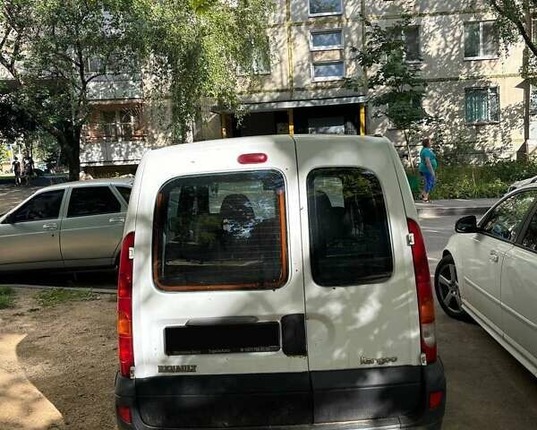 Белый Рено Кенгу, объемом двигателя 1.46 л и пробегом 90 тыс. км за 3500 $, фото 2 на Automoto.ua