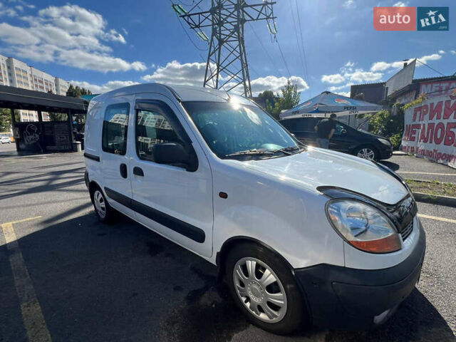 Белый Рено Кенгу, объемом двигателя 1.5 л и пробегом 404 тыс. км за 3500 $, фото 1 на Automoto.ua