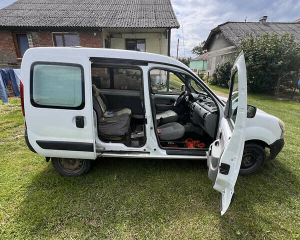 Белый Рено Кенгу, объемом двигателя 1.46 л и пробегом 395 тыс. км за 2500 $, фото 2 на Automoto.ua