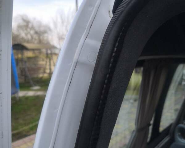 Белый Рено Кенгу, объемом двигателя 1.9 л и пробегом 329 тыс. км за 3800 $, фото 40 на Automoto.ua