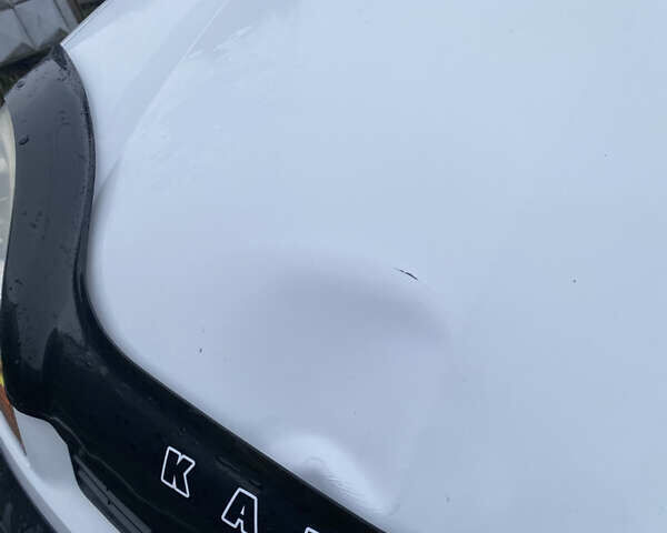 Белый Рено Кенгу, объемом двигателя 1.5 л и пробегом 329 тыс. км за 3700 $, фото 4 на Automoto.ua