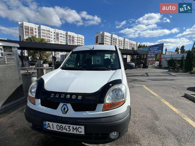 Белый Рено Кенгу, объемом двигателя 1.5 л и пробегом 404 тыс. км за 3500 $, фото 2 на Automoto.ua
