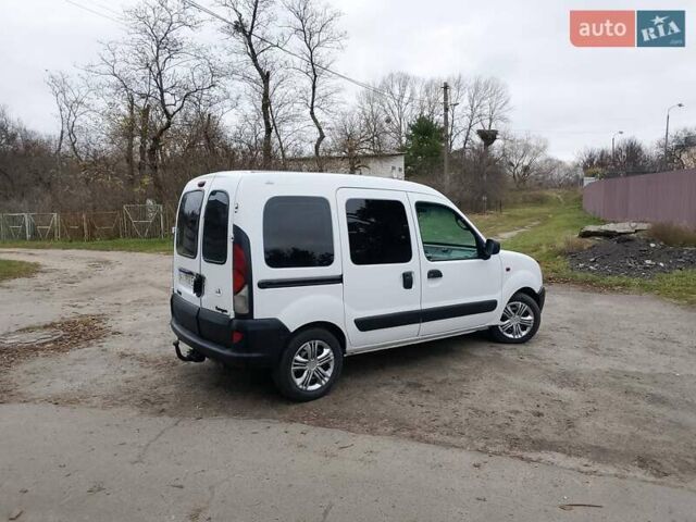 Белый Рено Кенгу, объемом двигателя 1.9 л и пробегом 287 тыс. км за 3300 $, фото 4 на Automoto.ua