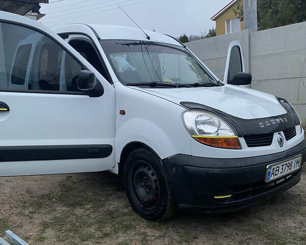 Белый Рено Кенгу, объемом двигателя 1.5 л и пробегом 329 тыс. км за 3700 $, фото 3 на Automoto.ua