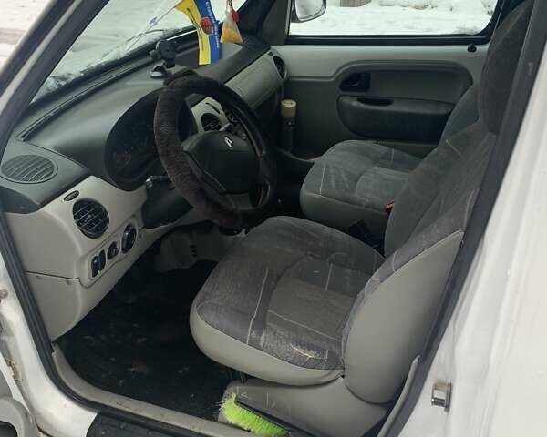 Білий Рено Кєнгу, об'ємом двигуна 1.46 л та пробігом 290 тис. км за 3600 $, фото 7 на Automoto.ua