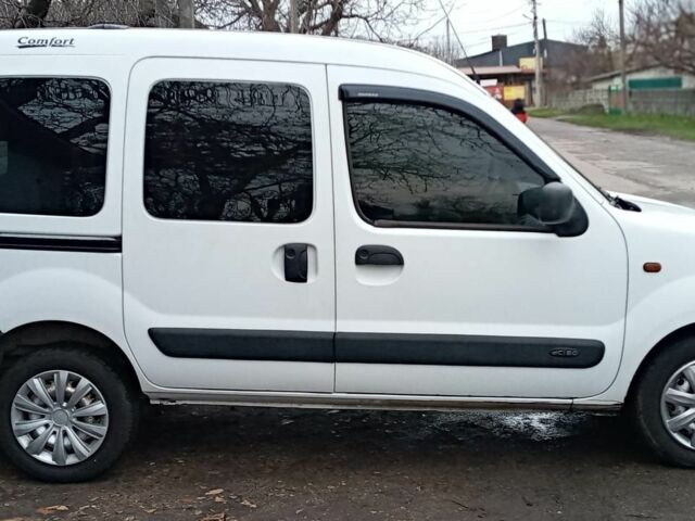 Белый Рено Кенгу, объемом двигателя 1.5 л и пробегом 196 тыс. км за 3100 $, фото 13 на Automoto.ua