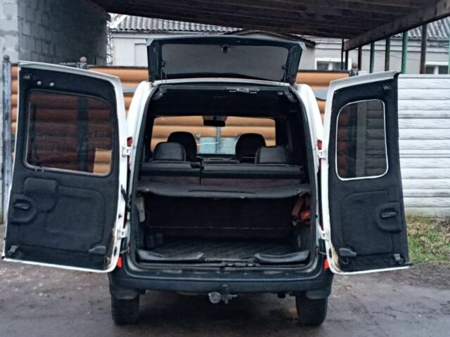 Белый Рено Кенгу, объемом двигателя 1.5 л и пробегом 196 тыс. км за 3100 $, фото 20 на Automoto.ua