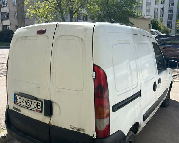 Белый Рено Кенгу, объемом двигателя 1.9 л и пробегом 301 тыс. км за 3800 $, фото 3 на Automoto.ua