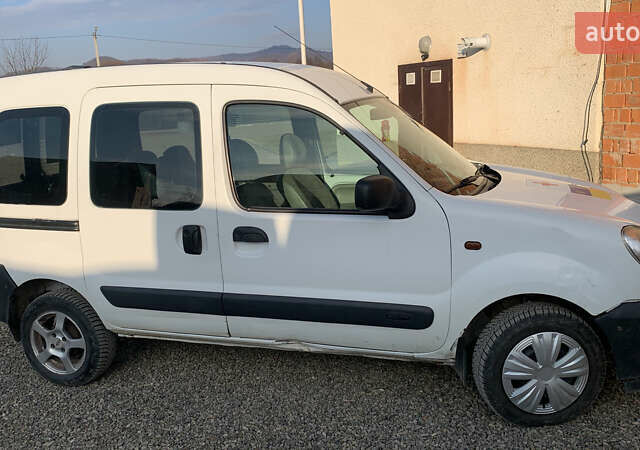 Рено Кенгу 2004 в Тячеве на Automoto.ua Белый Рено Кенгу, объемом двигателя 1.5 л и пробегом 273 тыс. км за 3800 $, фото 5 на Automoto.ua